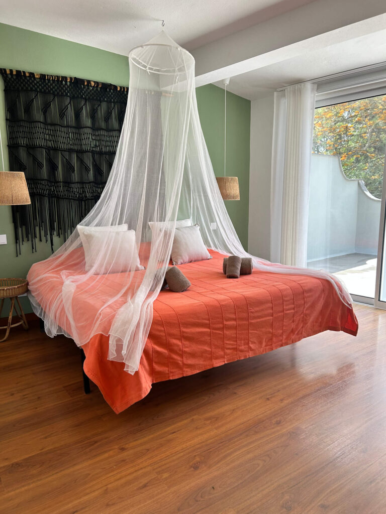 Quarto casal, studio